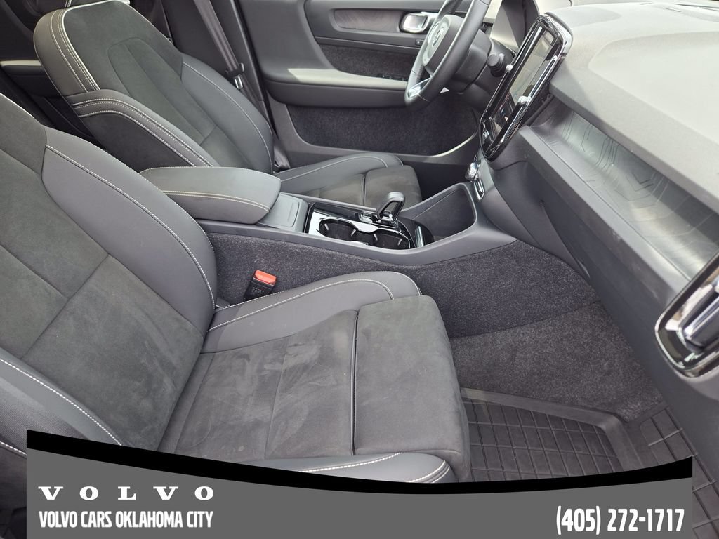 Certified 2023 Volvo C40 P8 Recharge Ultimate AWD/4WD image 11