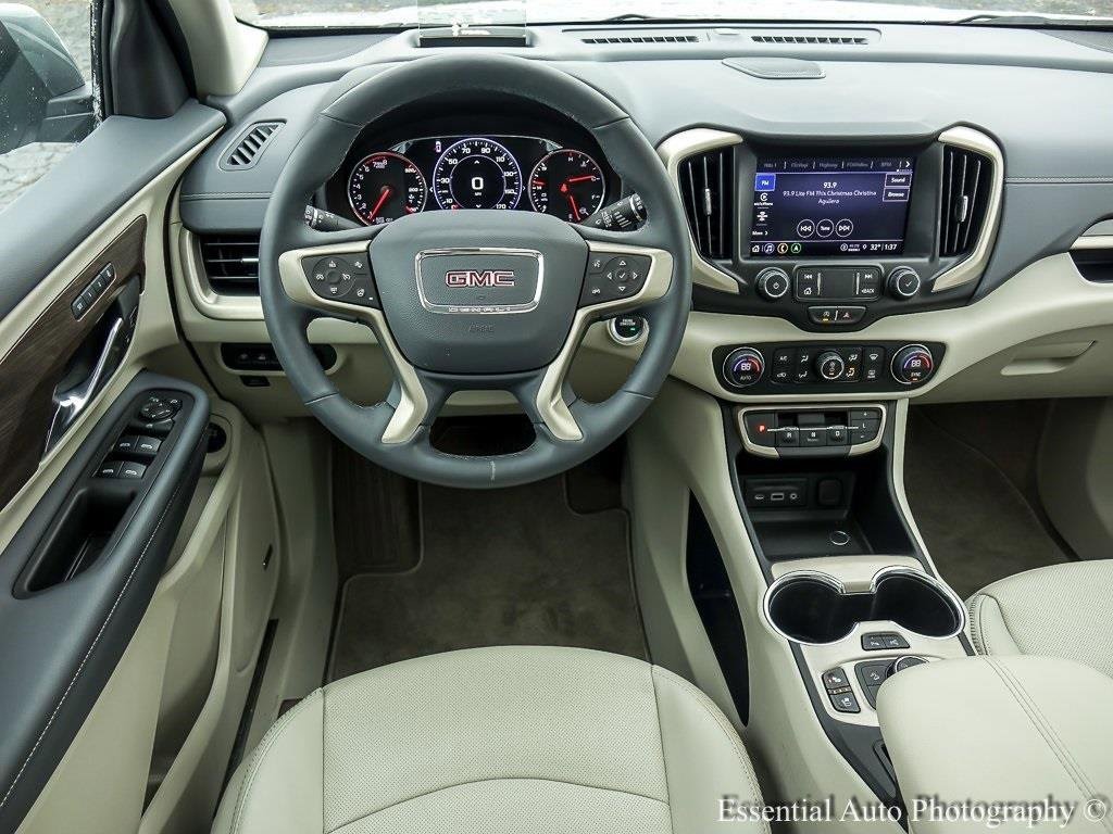 Used 2024 GMC Terrain Denali w/ Denali Premium Package image 14