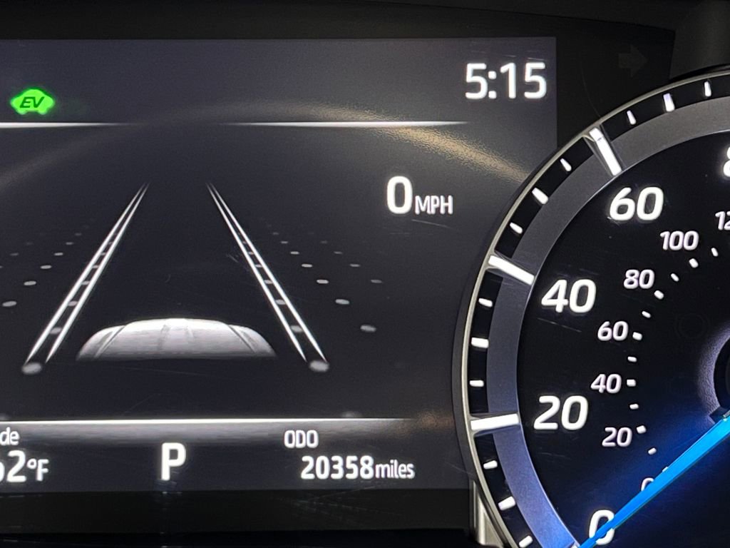 Certified 2022 Toyota Highlander XLE image 38