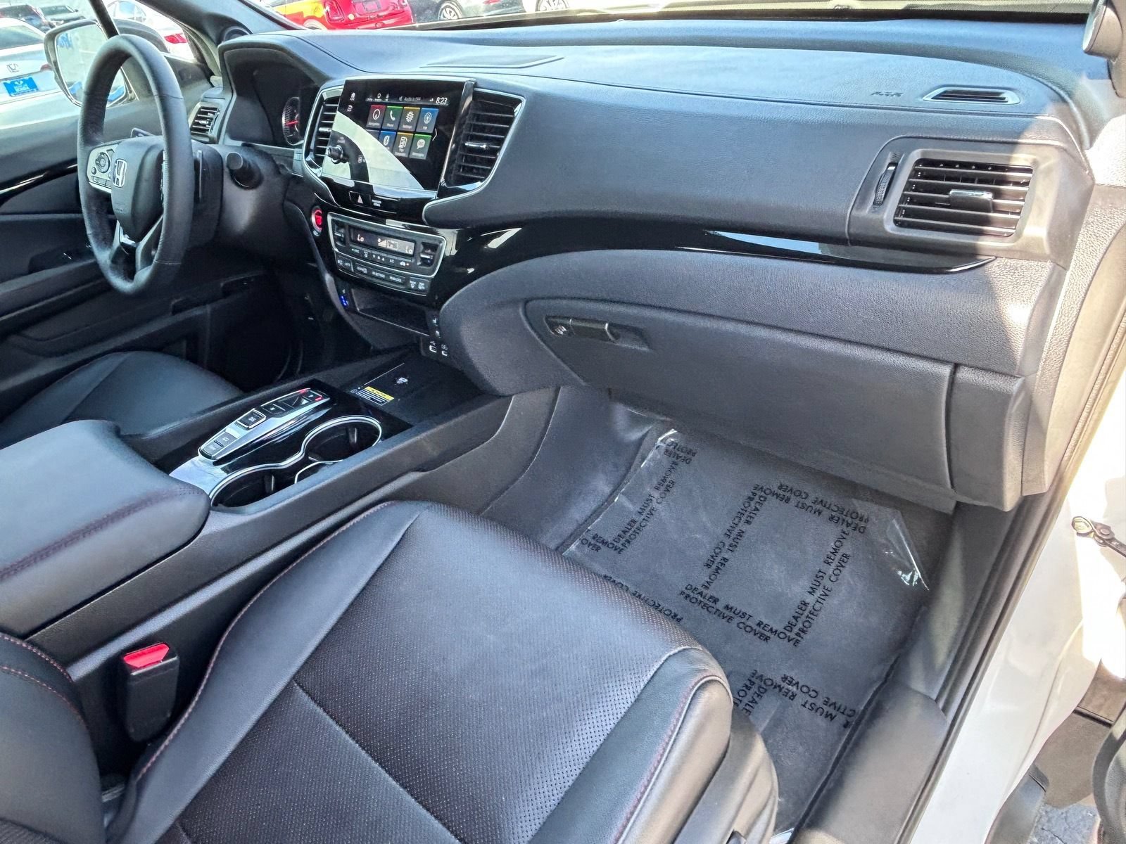 Certified 2024 Honda Passport Black Edition image 9