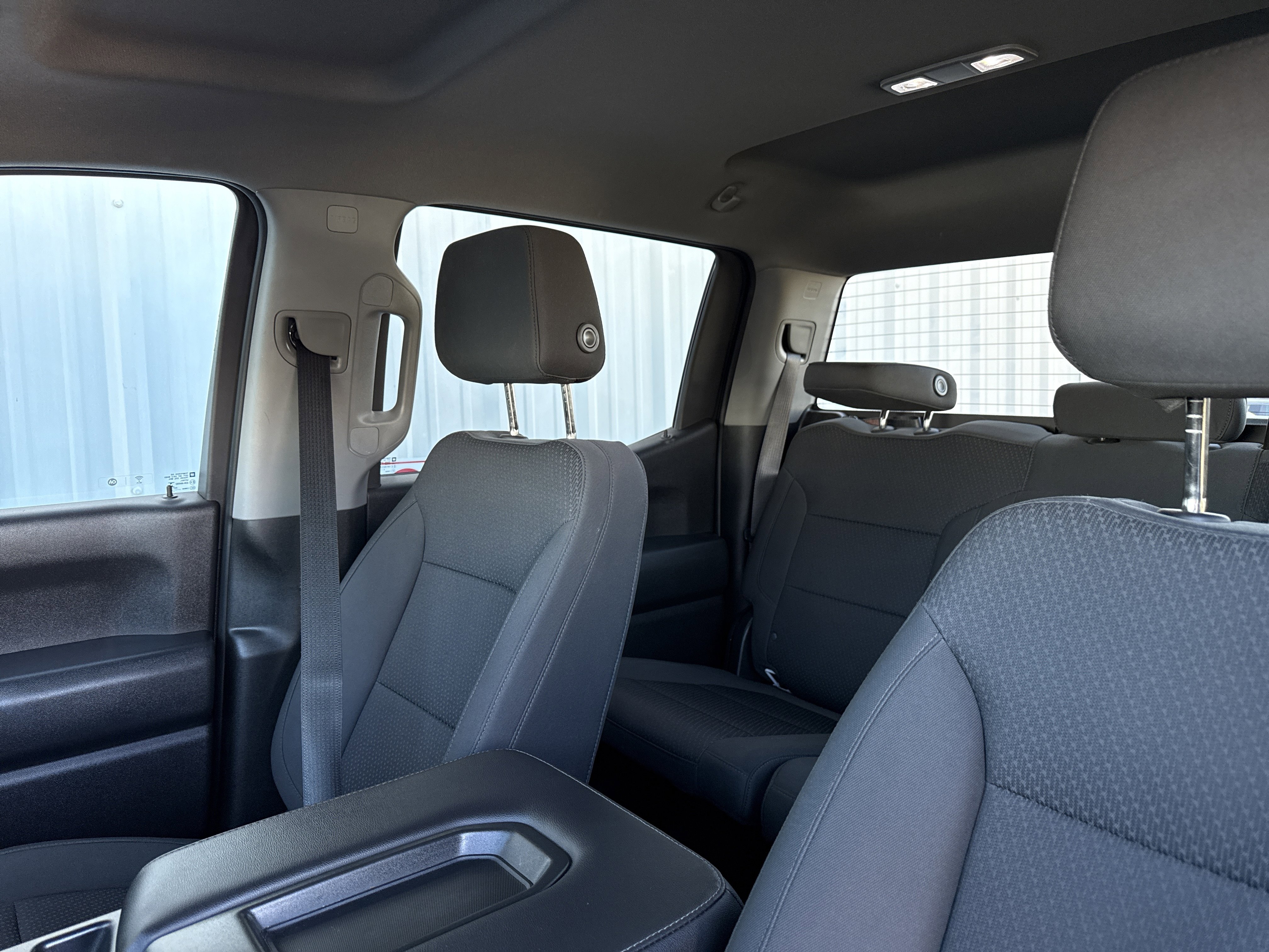 Used 2020 Chevrolet Silverado 1500 Custom w/ Custom Value Package image 18