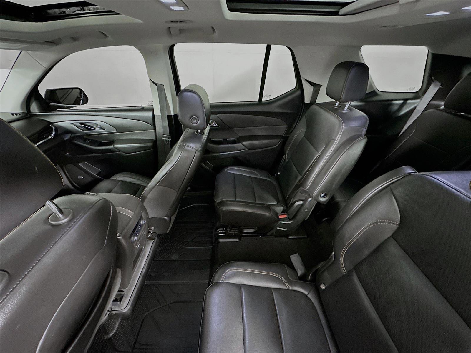 Used 2020 Chevrolet Traverse Premier w/ Redline Edition image 11