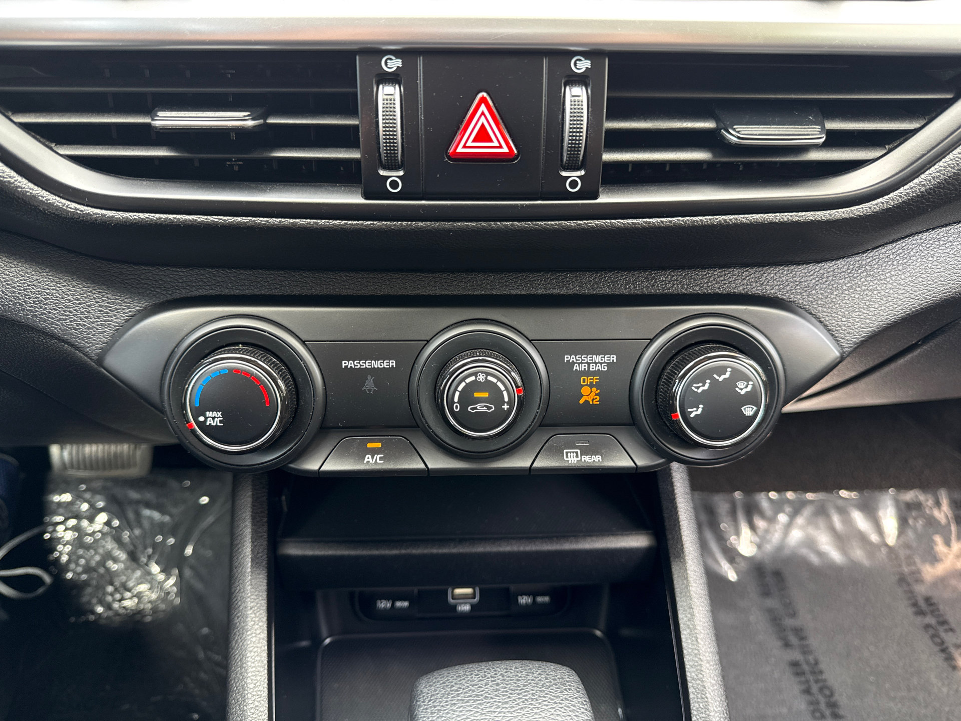 Used 2023 Kia Forte LXS FWD image 25