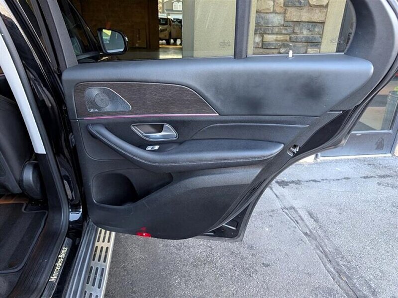 Used 2020 Mercedes-Benz GLE 450 4MATIC image 28