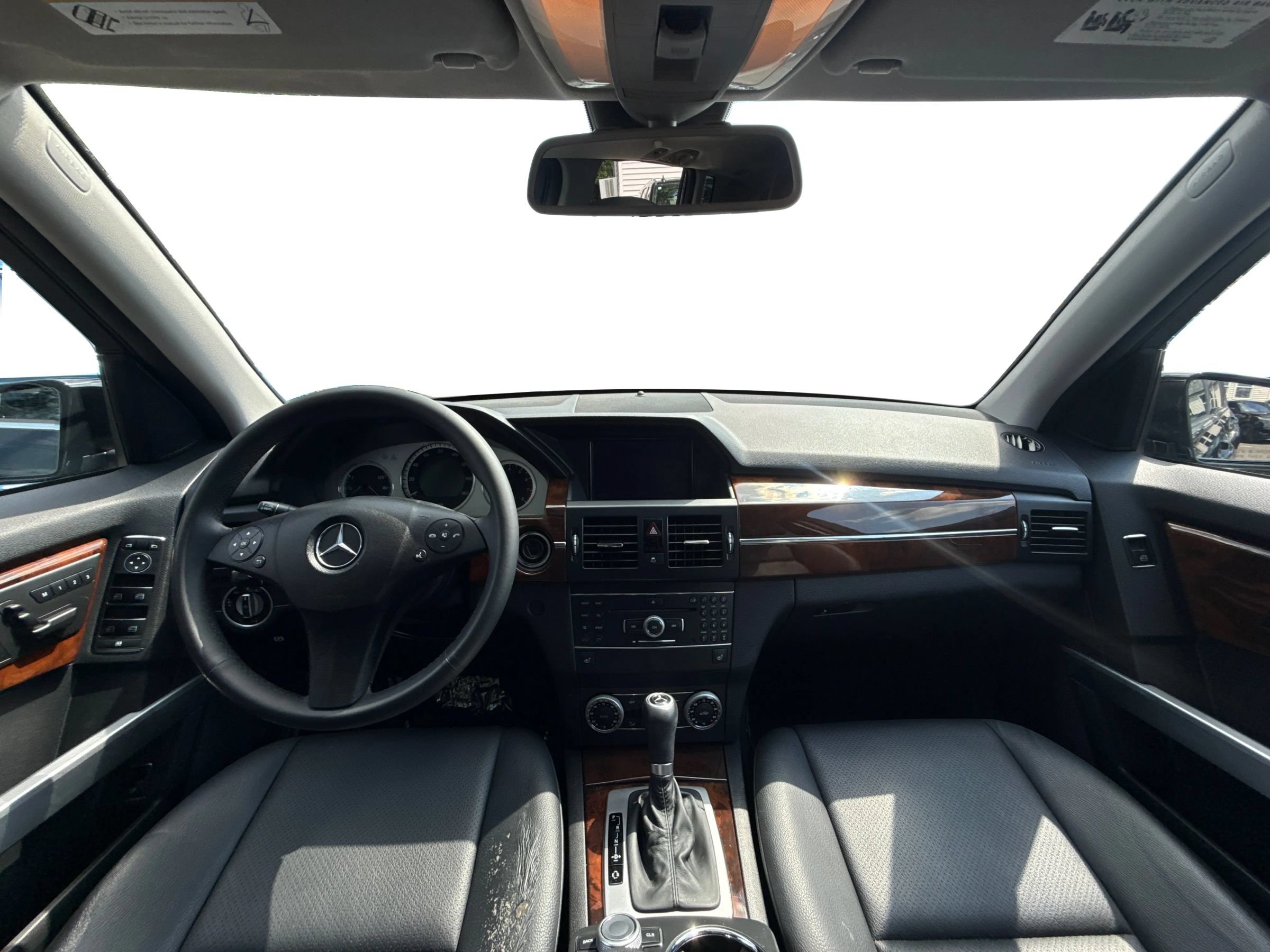 Used 2011 Mercedes-Benz GLK 350 4MATIC image 11