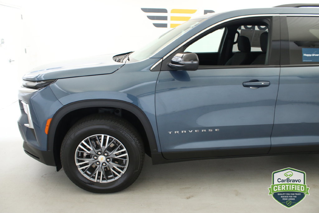 Certified 2026 Chevrolet Traverse LT FWD image 7
