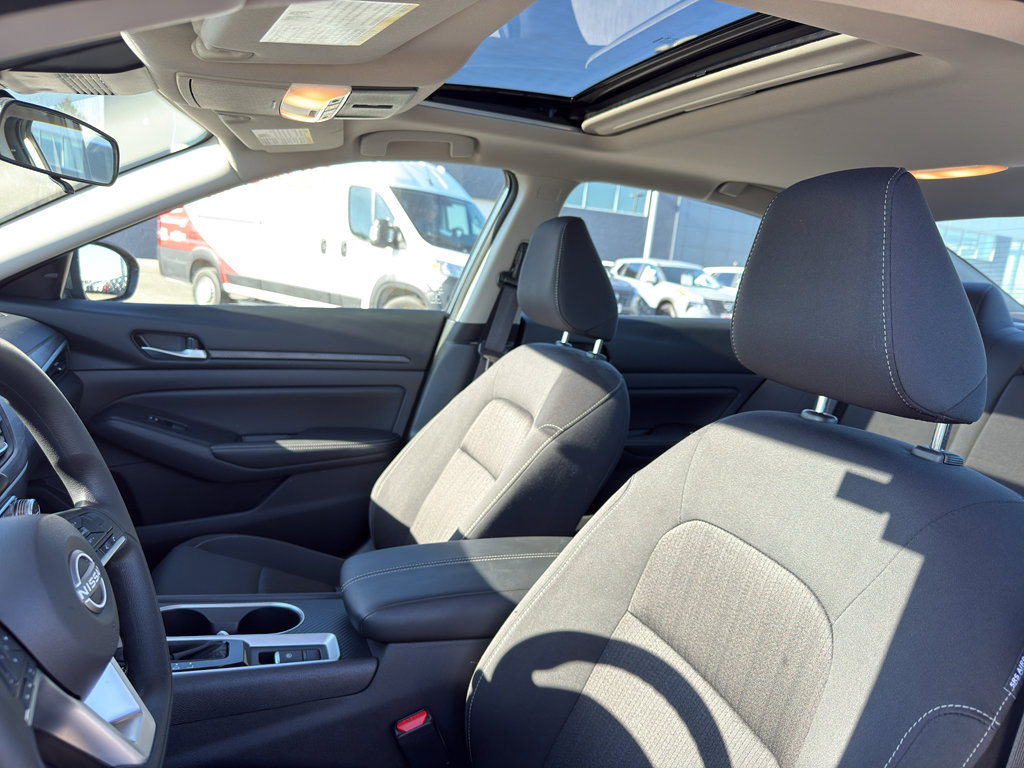 Certified 2025 Nissan Altima 2.5 SV w/ SV Special Edition Package AWD/4WD image 27