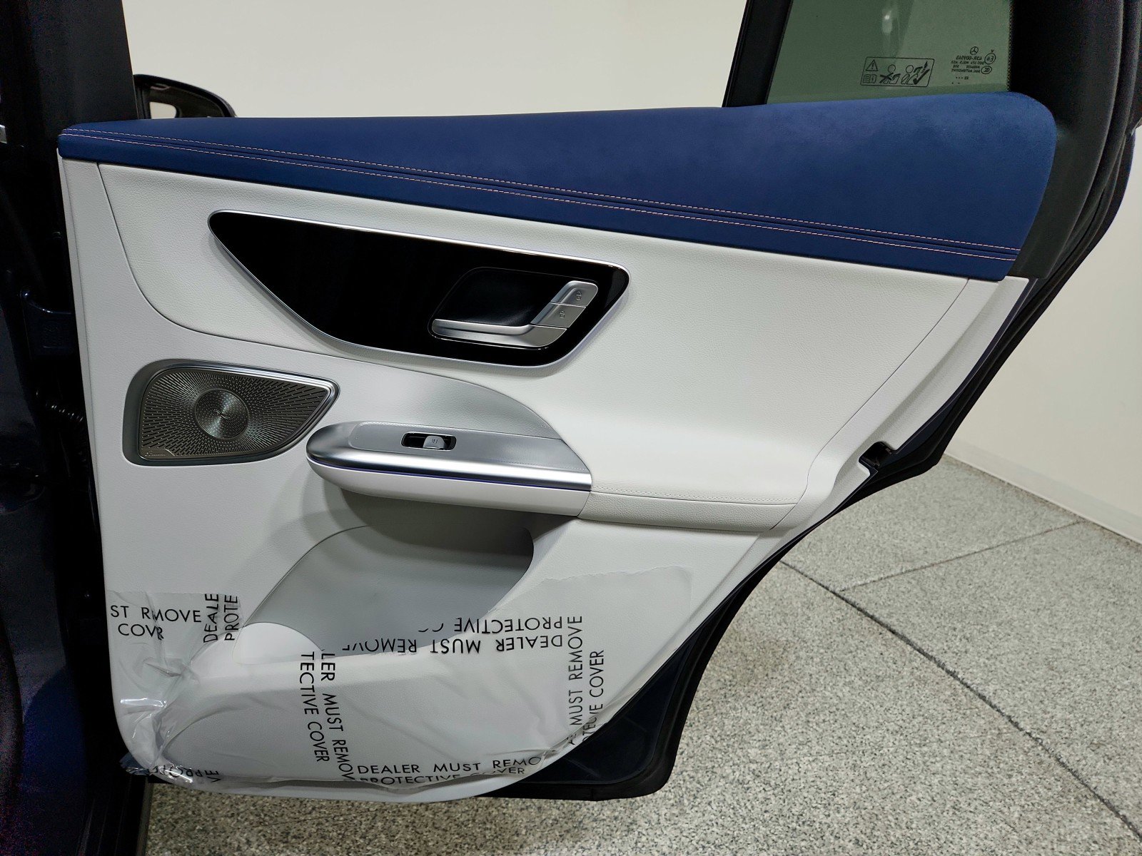 Certified 2023 Mercedes-Benz EQE 500 4MATIC SUV image 26