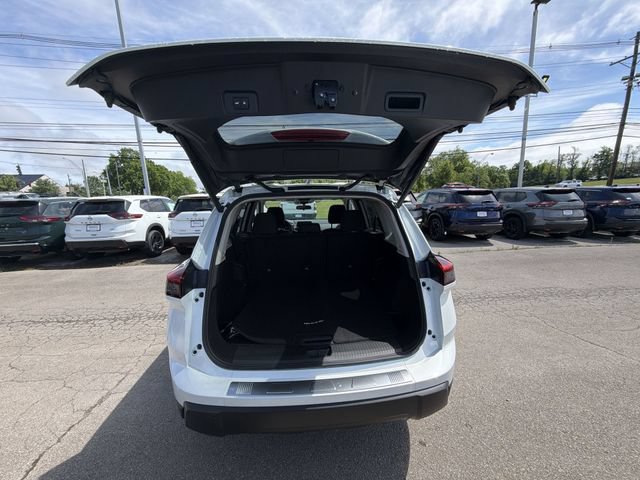 New 2026 Nissan Rogue SV w/ Cold Weather Package AWD/4WD image 22