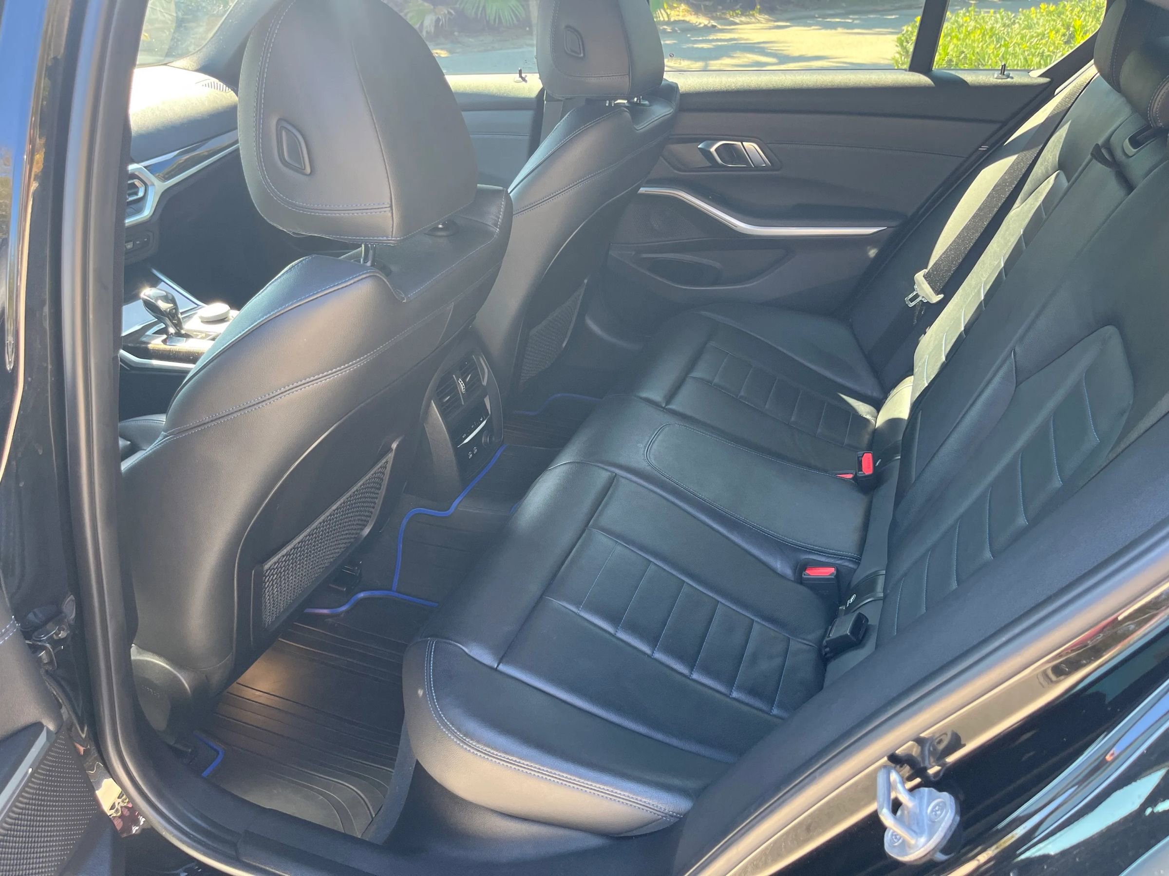 Used 2020 BMW 330i Sedan w/ M Sport Package image 10