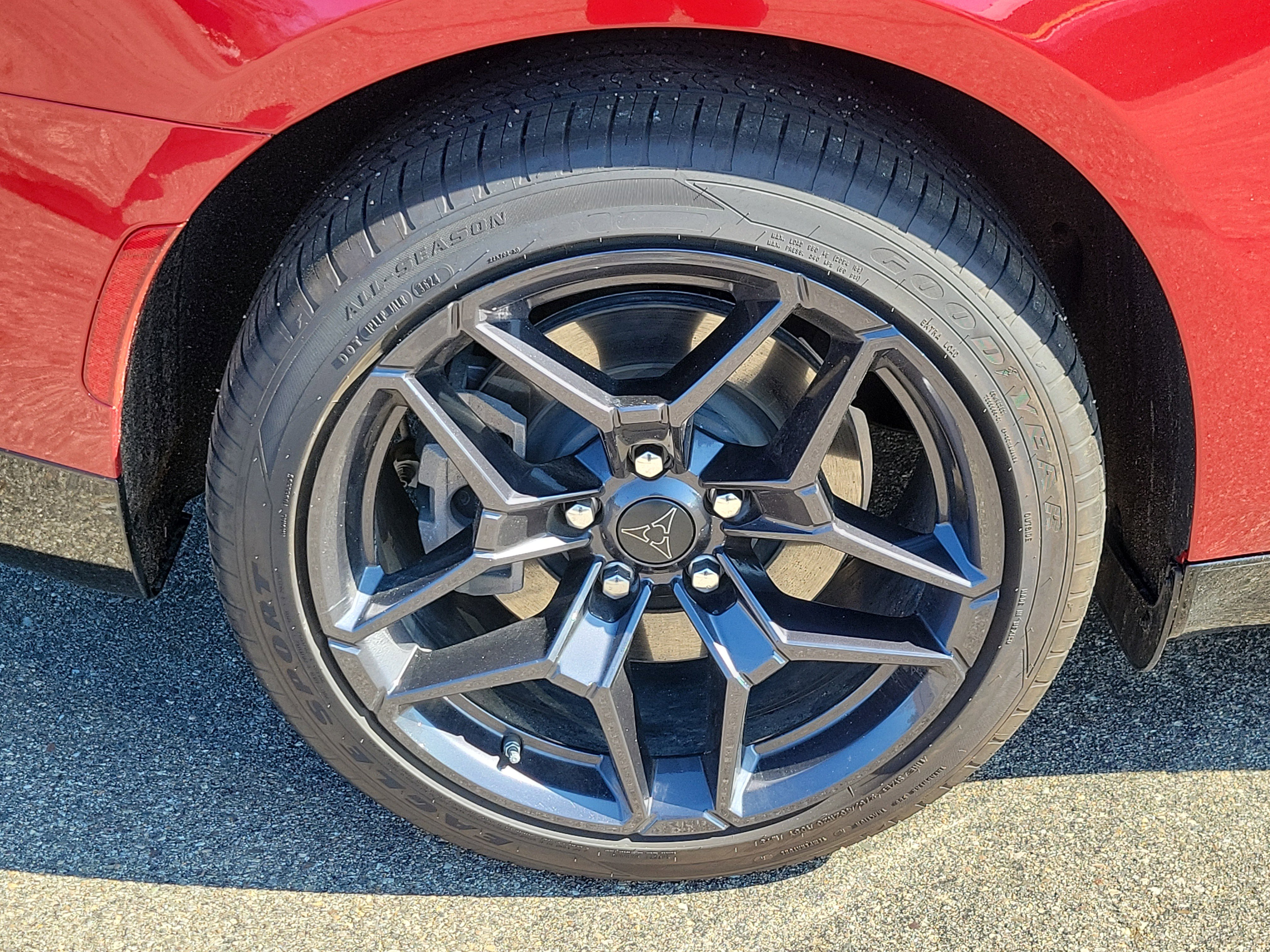 Used 2024 Dodge Charger R/T w/ Plus Group image 5