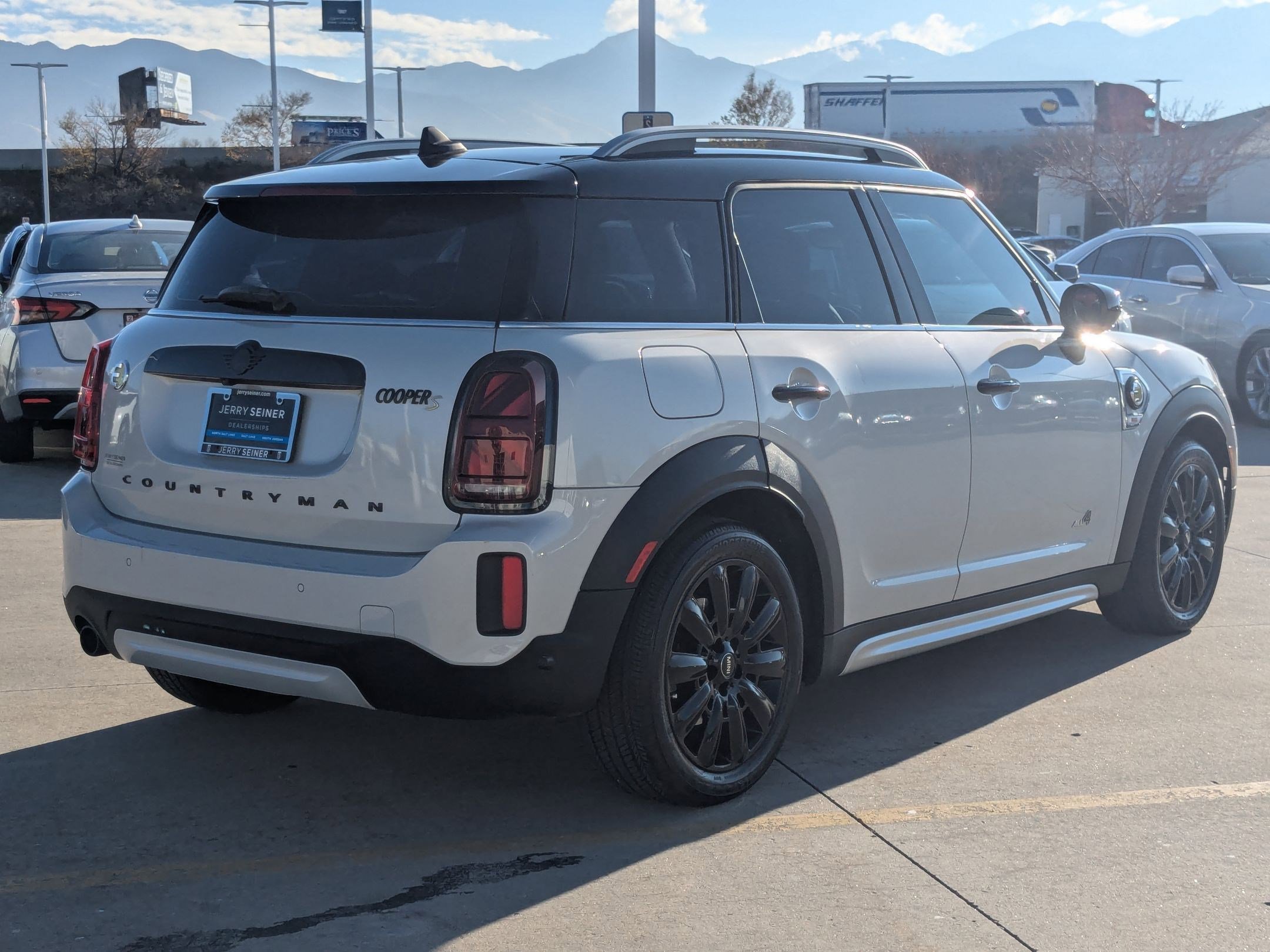 Used 2022 MINI Cooper Countryman SE w/ Premium Package image 6