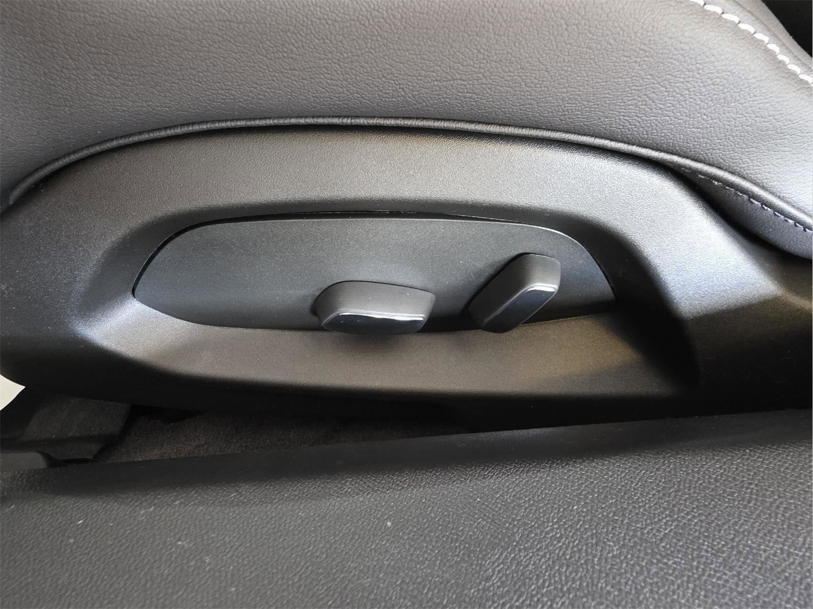 New 2026 Chevrolet Corvette Stingray Coupe image 13