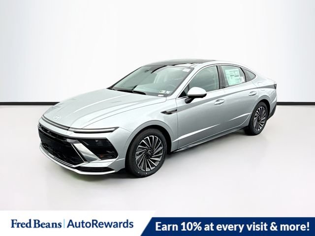 New 2025 Hyundai Sonata Limited FWD image 3