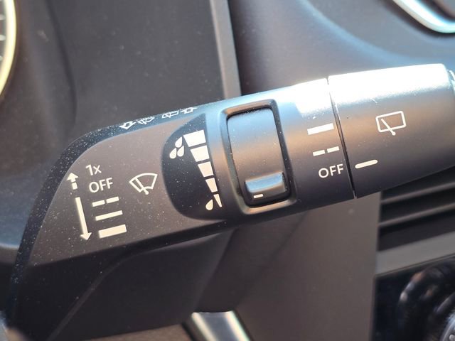 Certified 2026 Nissan Rogue SV FWD image 23