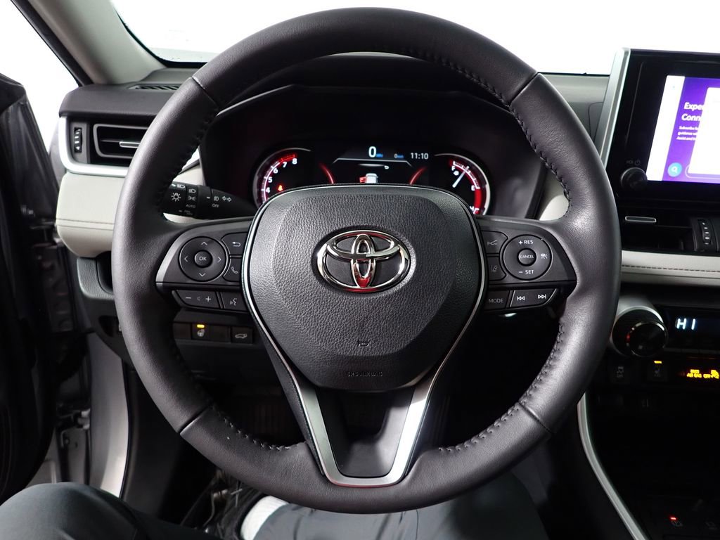 Used 2023 Toyota RAV4 XLE Premium image 32