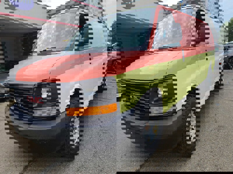 Used 2016 GMC Savana 2500 2500 3DR CARGO VAN /V8 image 2