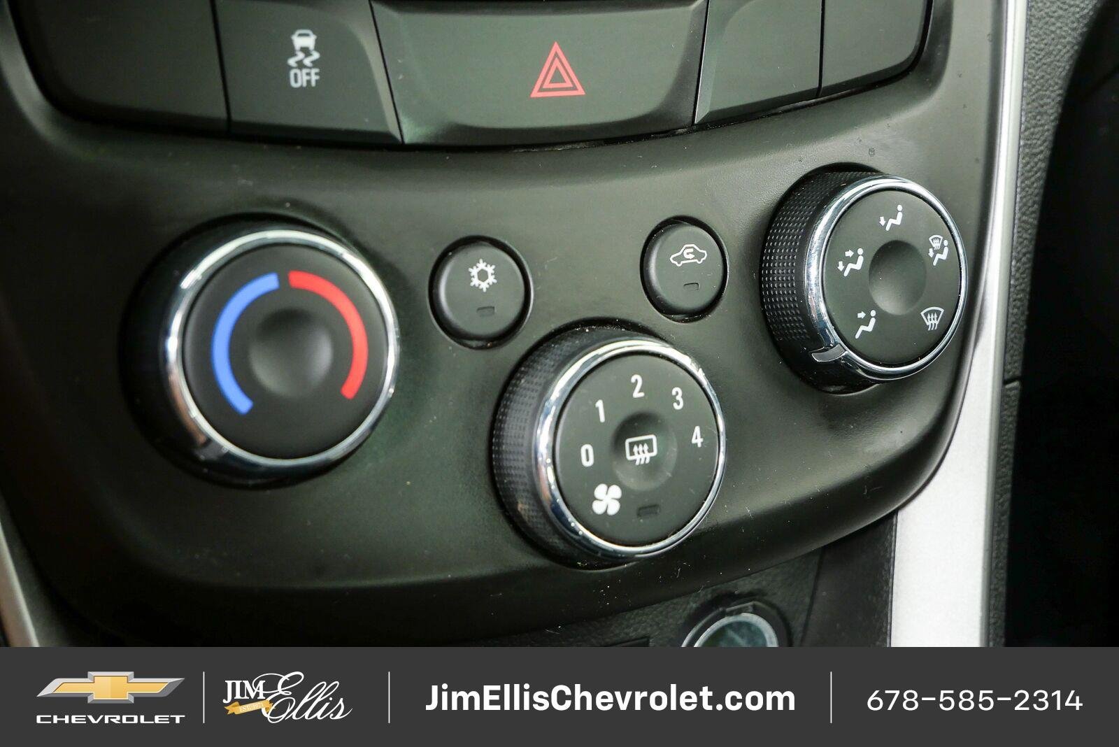 Certified 2020 Chevrolet Trax LT w/ LT Convenience Package AWD/4WD image 16