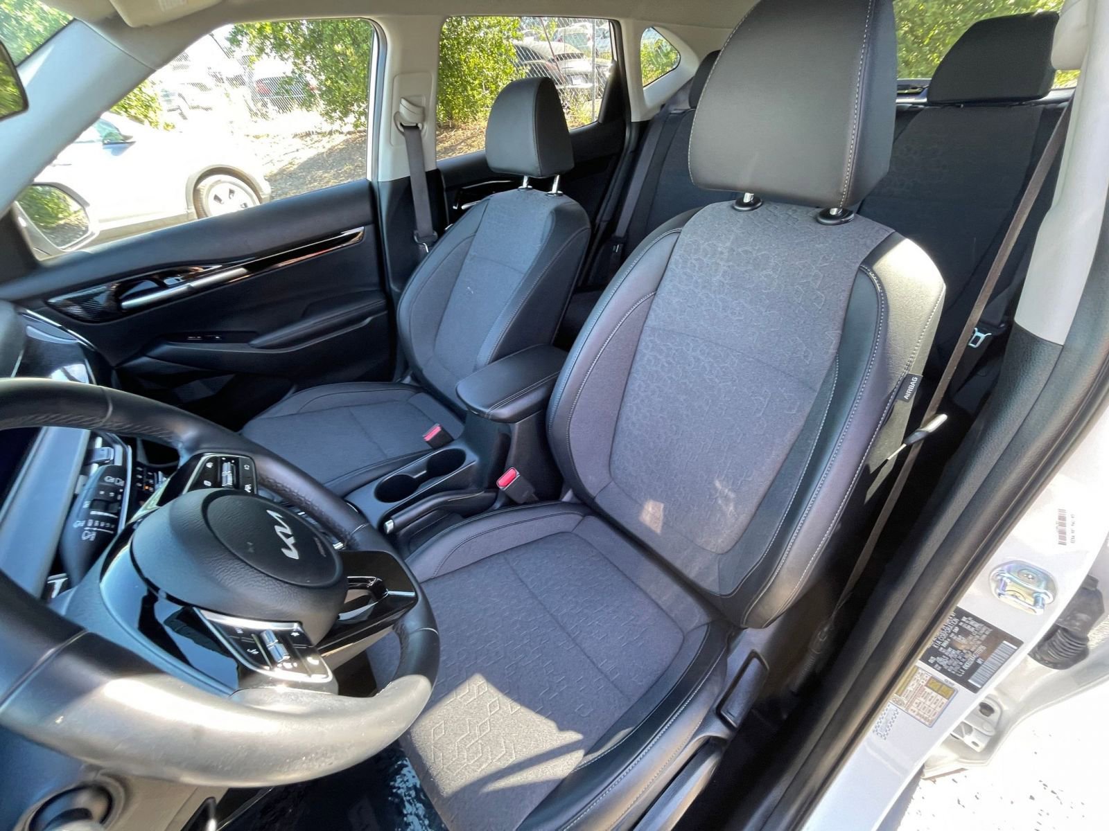 Used 2025 Kia Seltos S FWD image 37