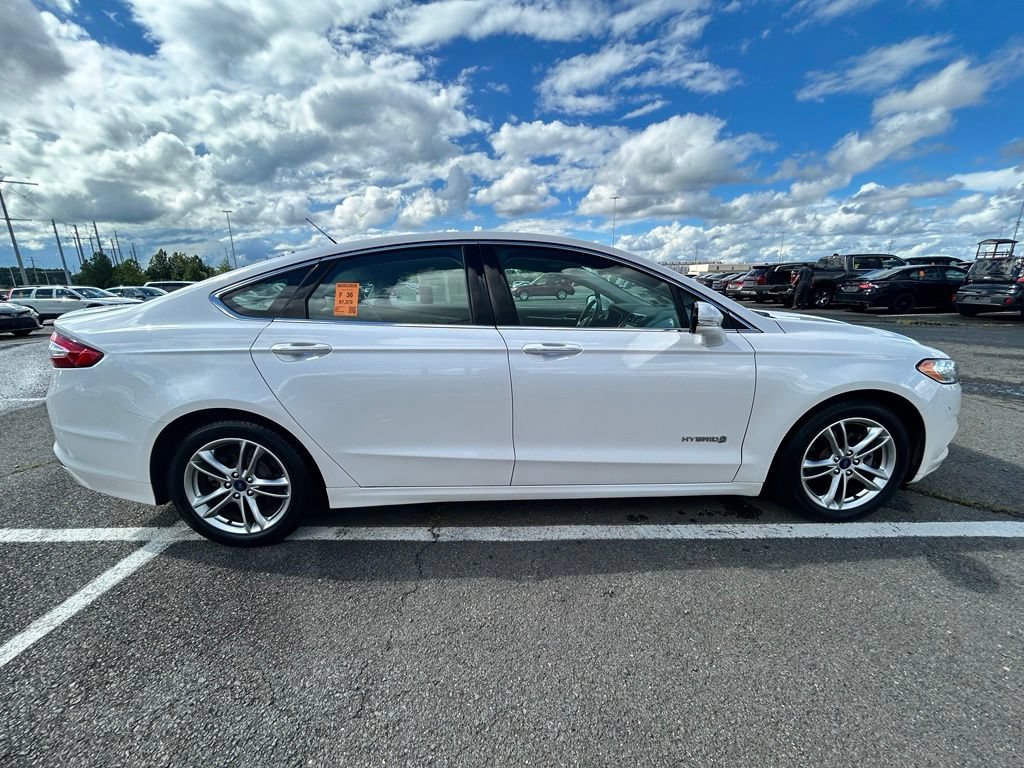 Used 2016 Ford Fusion Titanium FWD image 6