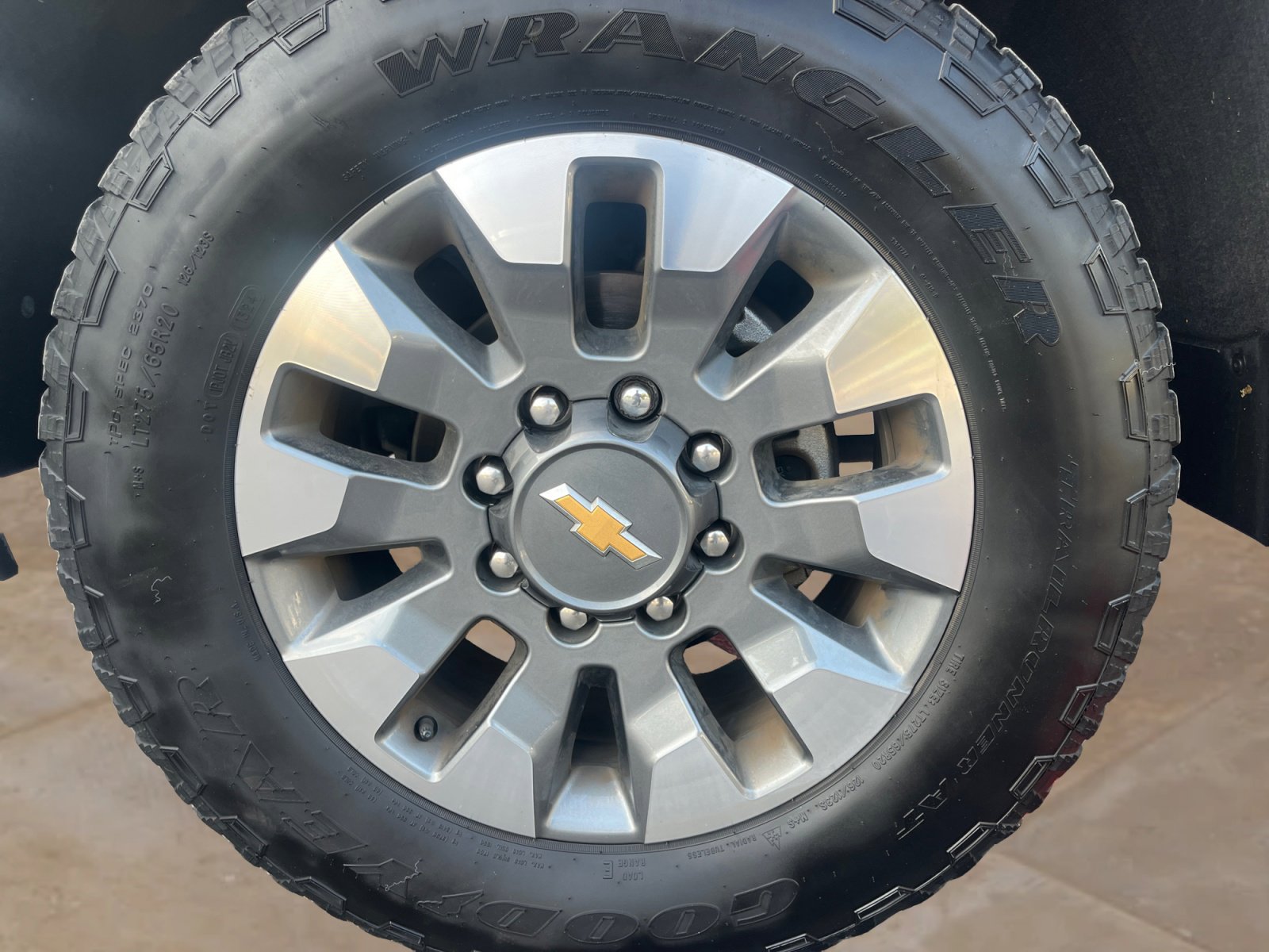 Used 2024 Chevrolet Silverado 2500 LT image 25