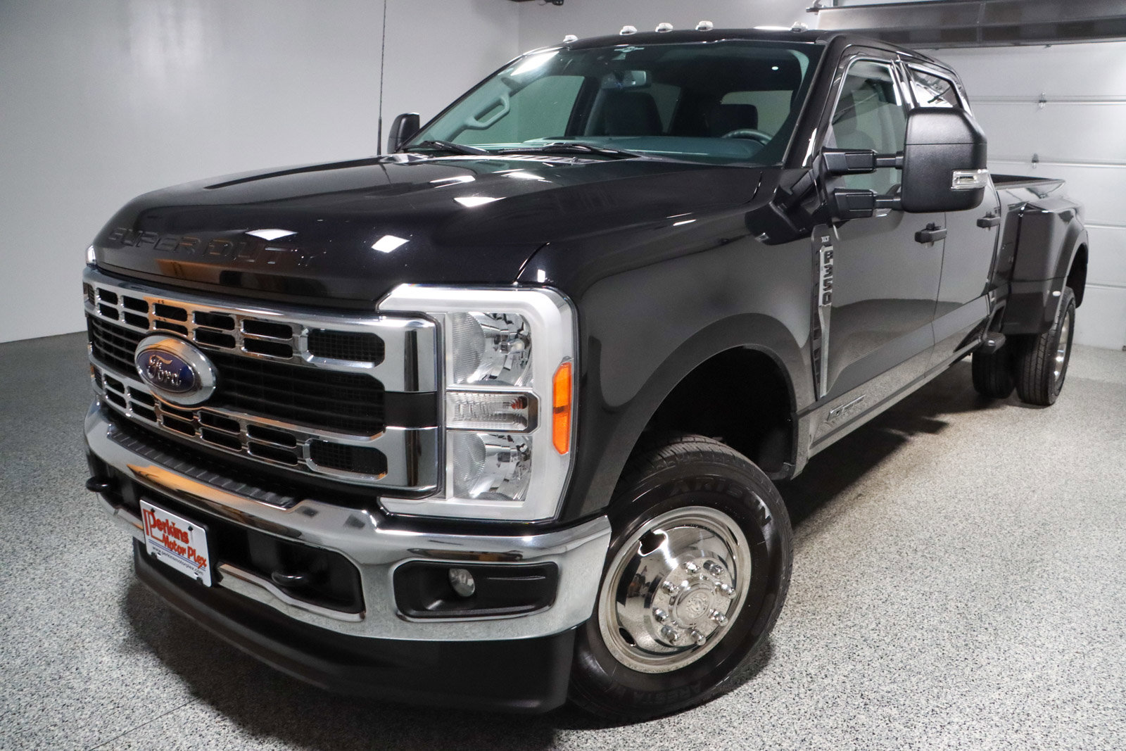 Used 2023 Ford F350 XLT image 32