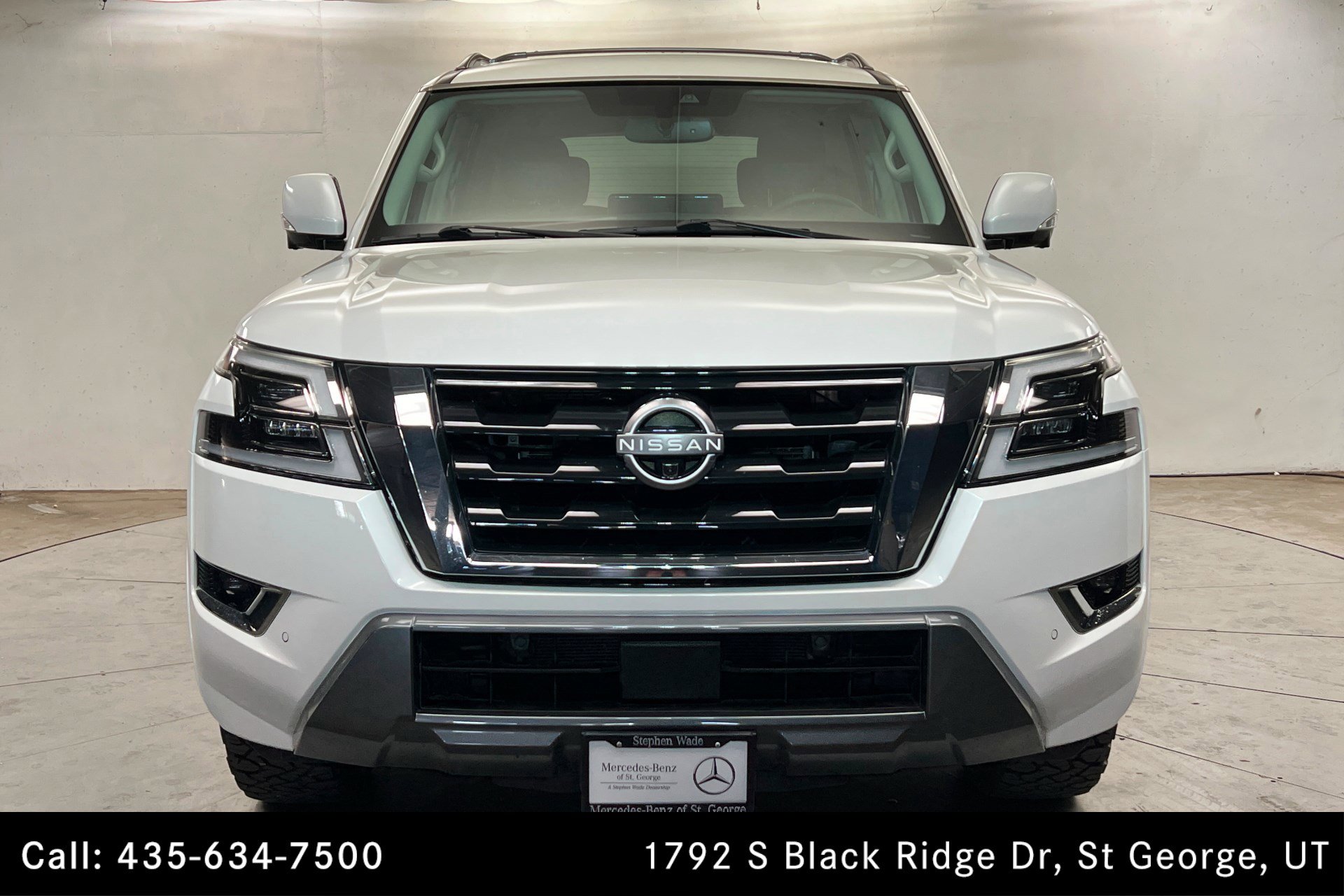 Used 2022 Nissan Armada SL w/ Captain's Chairs Package AWD/4WD image 8