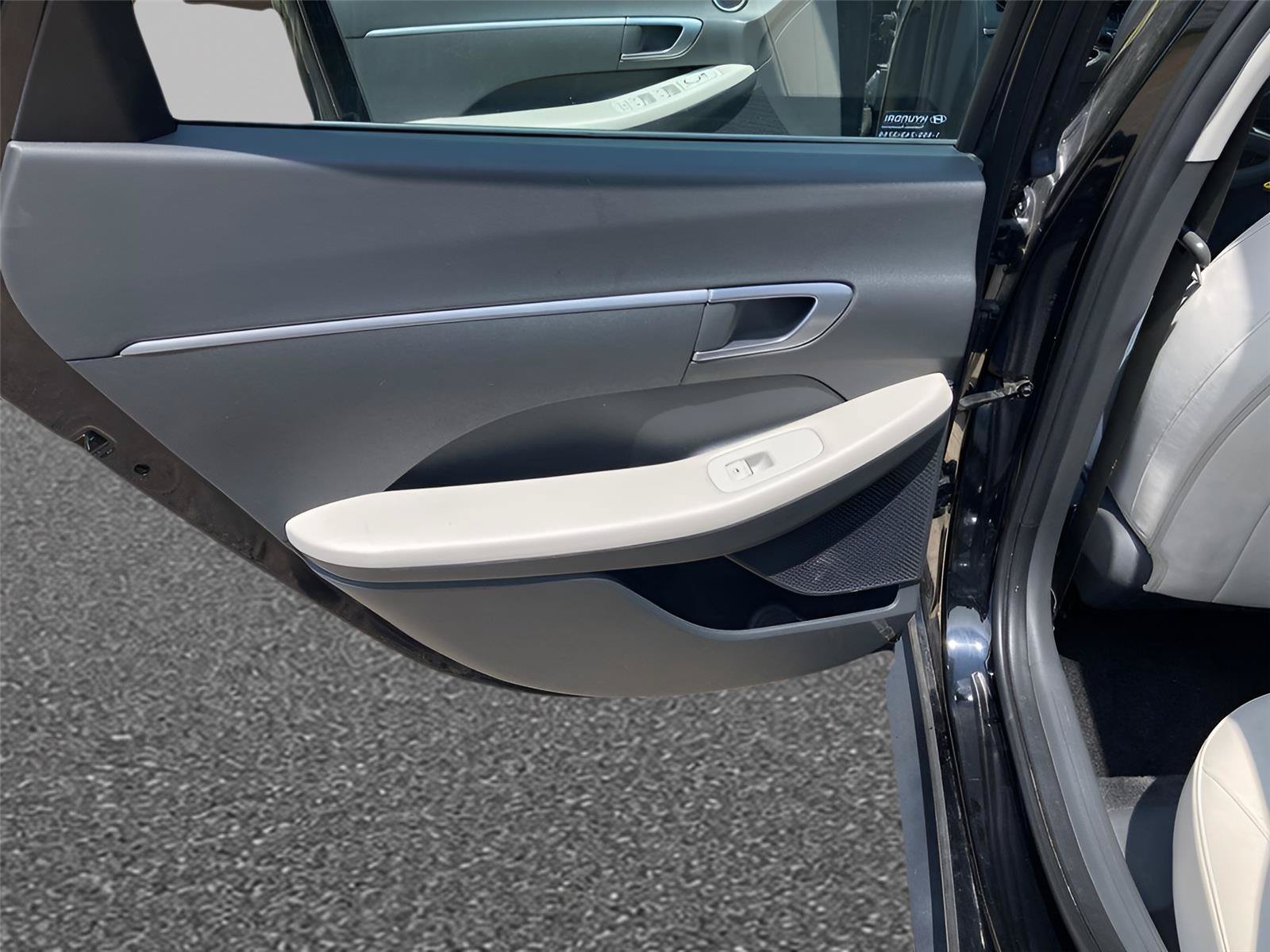 Used 2023 Hyundai Sonata SE FWD image 14