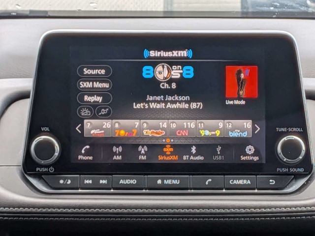 Used 2025 Nissan Rogue SV FWD image 16