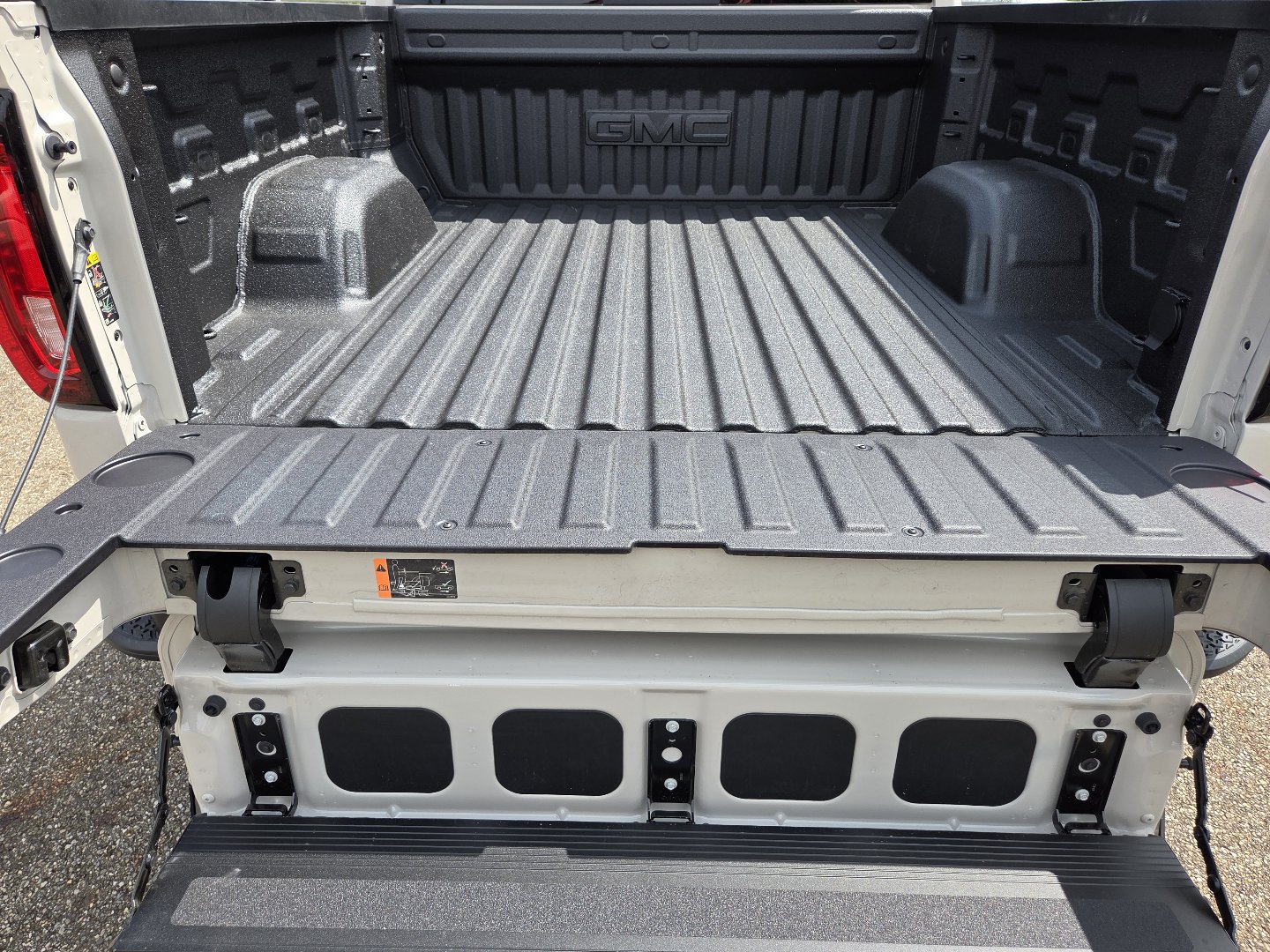 New 2026 GMC Sierra 1500 AT4 w/ AT4 Premium Package AWD/4WD image 25