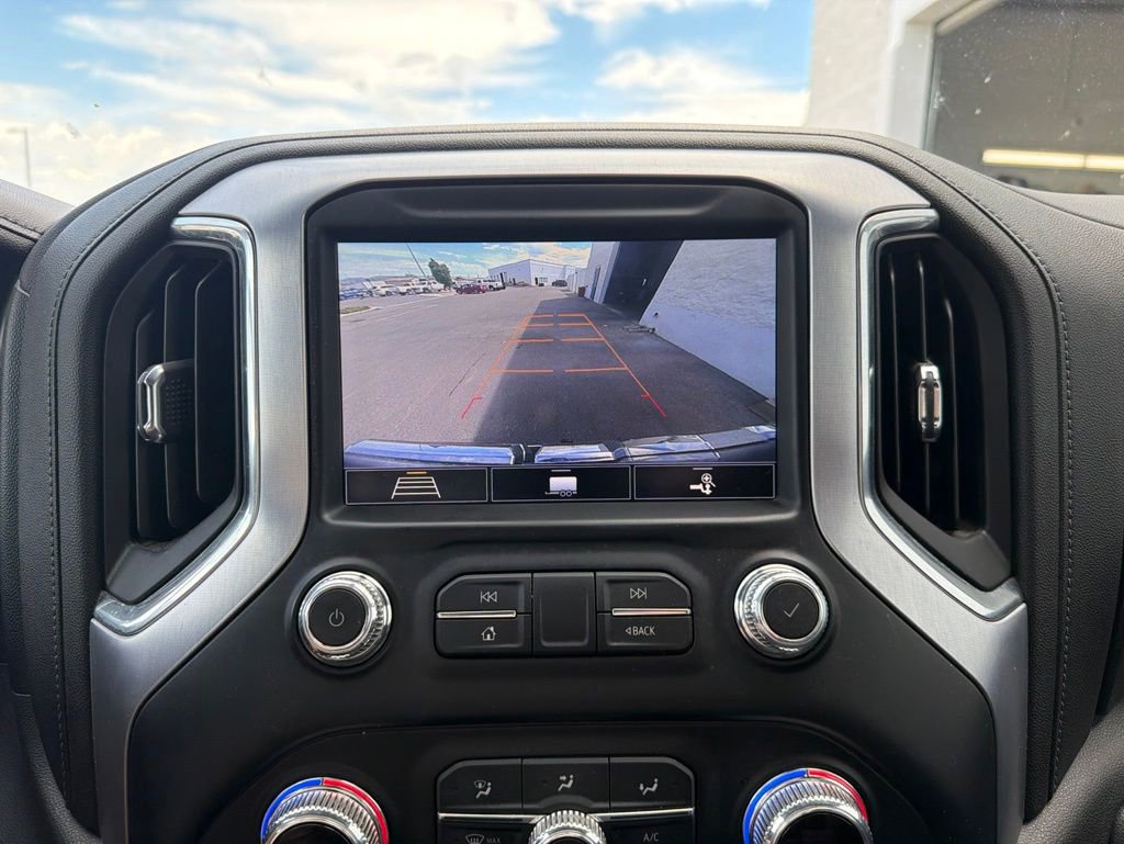 Used 2020 GMC Sierra 1500 SLT w/ Driver Alert Package I AWD/4WD image 17