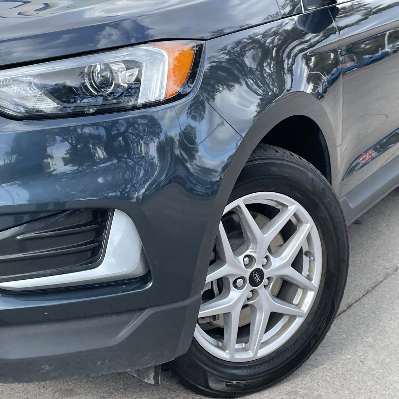 Used 2024 Ford Edge SEL image 8