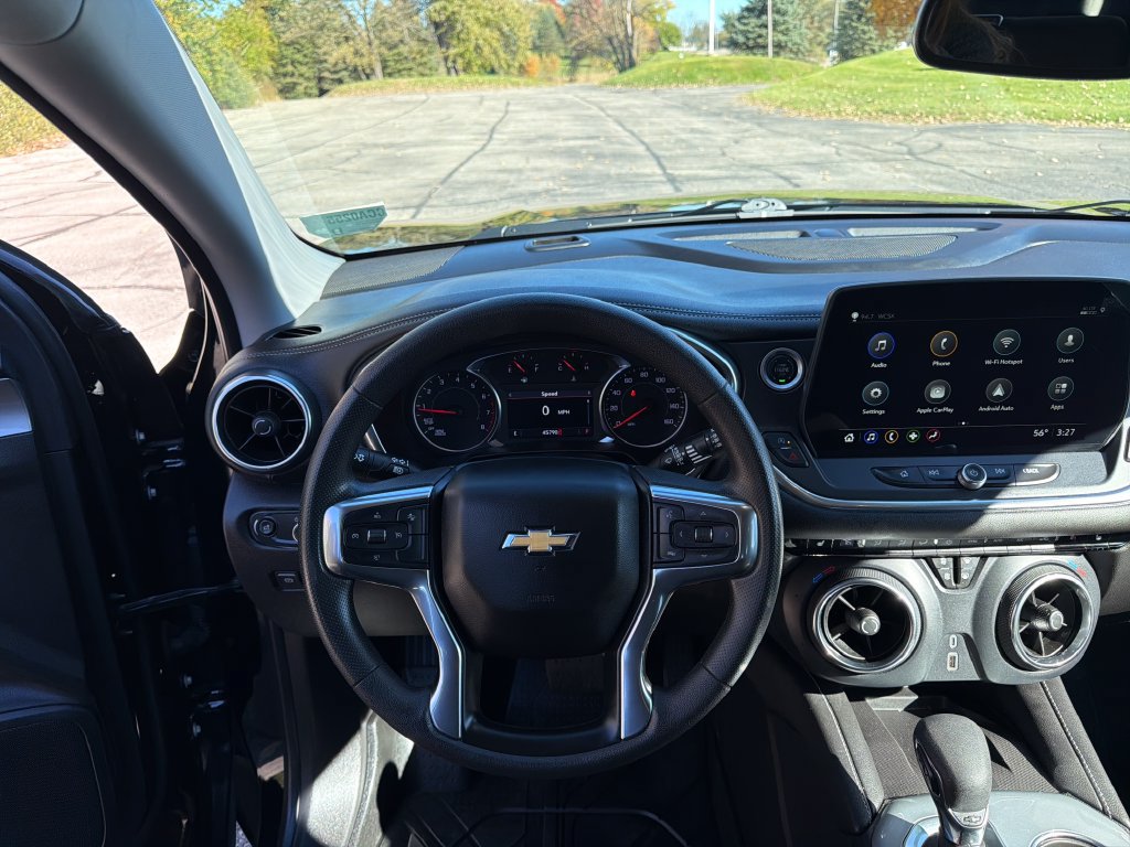 Used 2025 Chevrolet Blazer LT AWD/4WD image 30