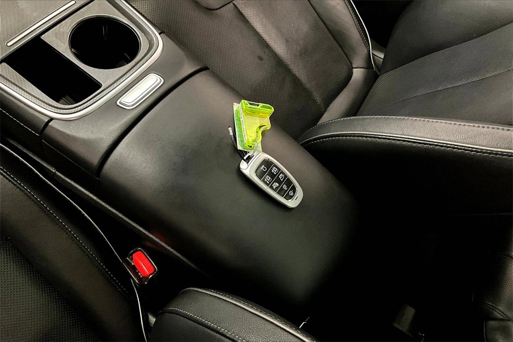 Used 2023 Hyundai Santa Fe Limited image 35