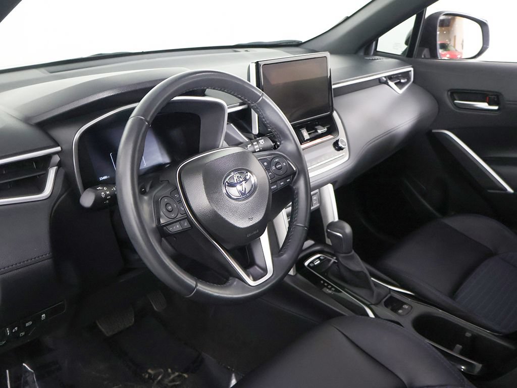 Used 2025 Toyota Corolla Cross AWD Hybrid w/ Convenience Package image 26