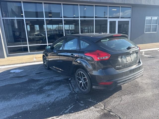 Used 2015 Ford Focus SE w/ SE Sport Package image 13
