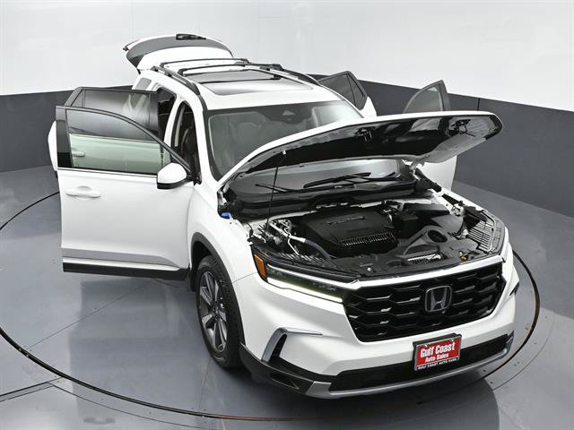 Used 2024 Honda Pilot Elite image 48