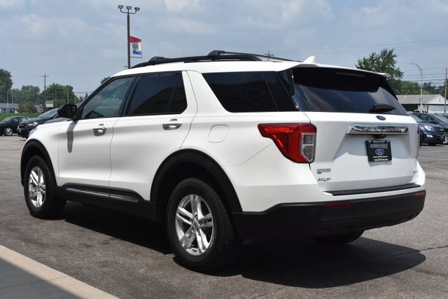 Used 2023 Ford Explorer XLT AWD/4WD image 13
