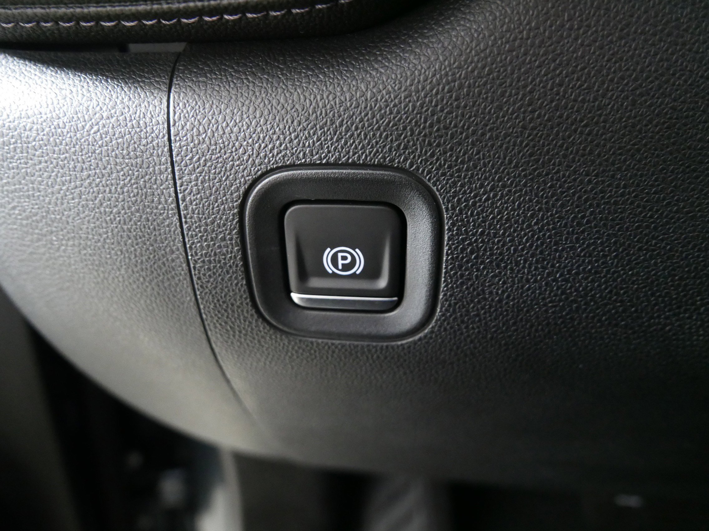 Certified 2019 Chevrolet Silverado 1500 RST image 30