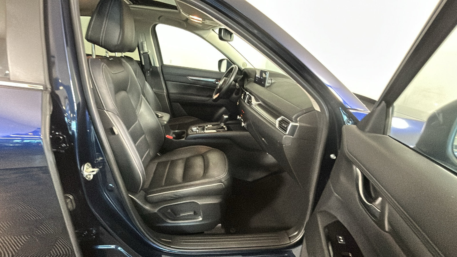 Used 2025 MAZDA CX-5 AWD 2.5 S w/ Preferred Package image 34