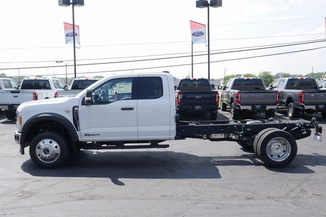 New 2025 Ford F450 XLT w/ XLT Value Package image 7