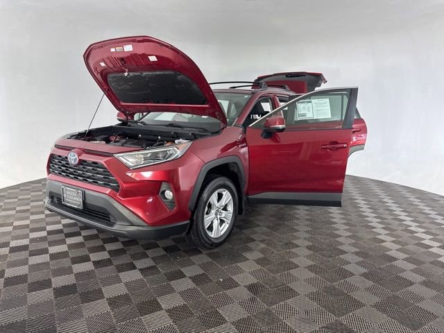 Used 2019 Toyota RAV4 XLE image 9