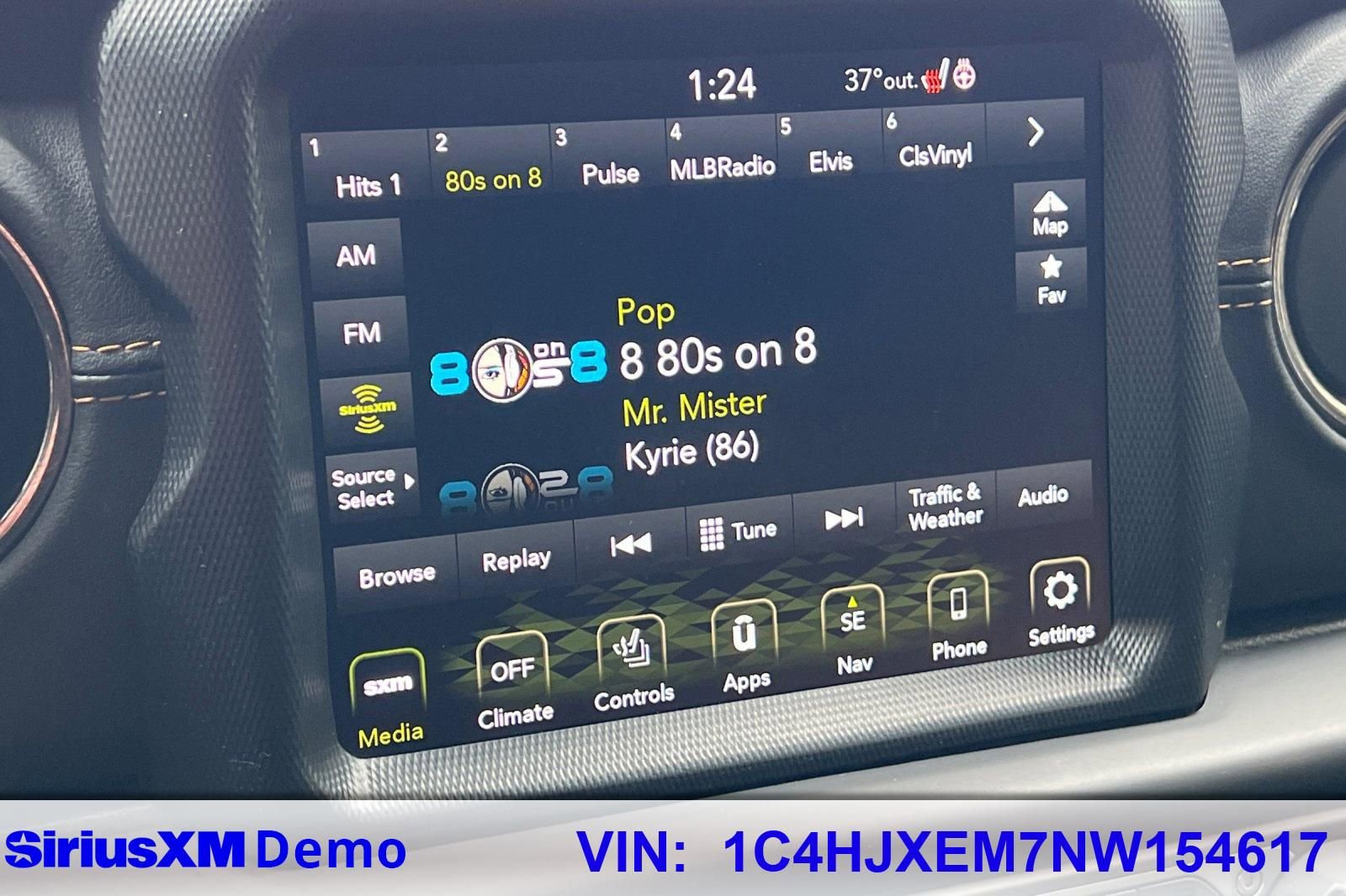 Used 2022 Jeep Wrangler Unlimited Sahara image 29