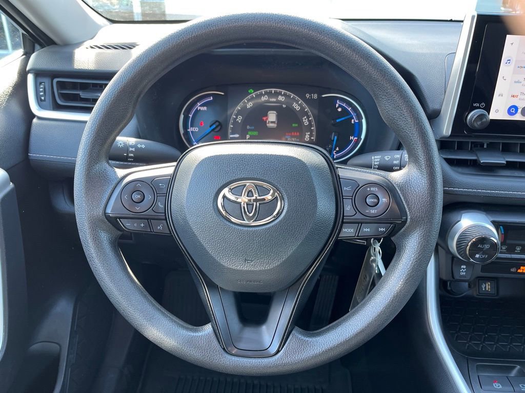 Used 2024 Toyota RAV4 LE image 17