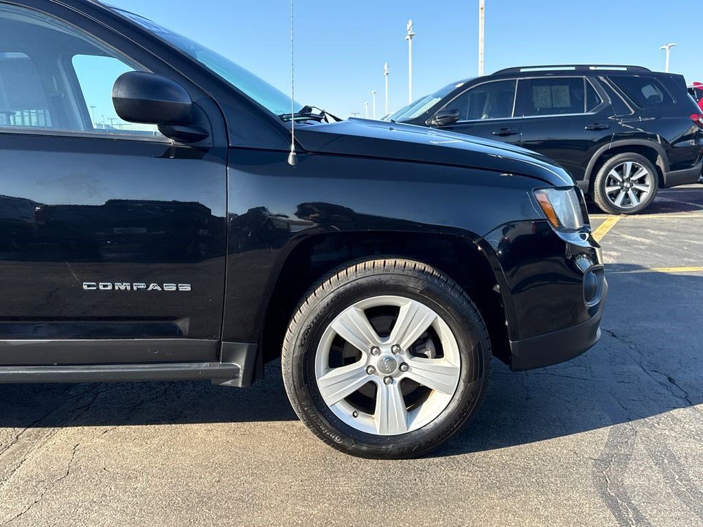 Used 2016 Jeep Compass Sport w/ Power Value Group image 15