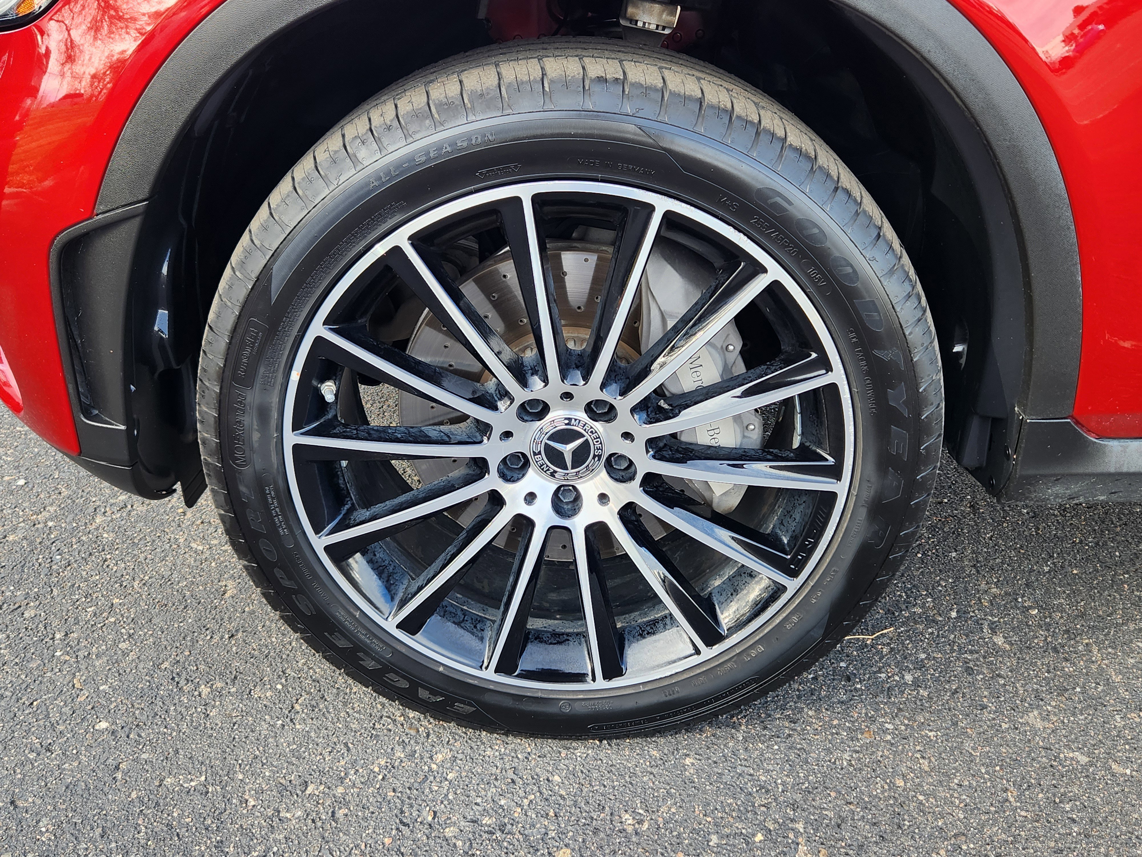 Used 2020 Mercedes-Benz GLC 300 4MATIC Coupe image 24