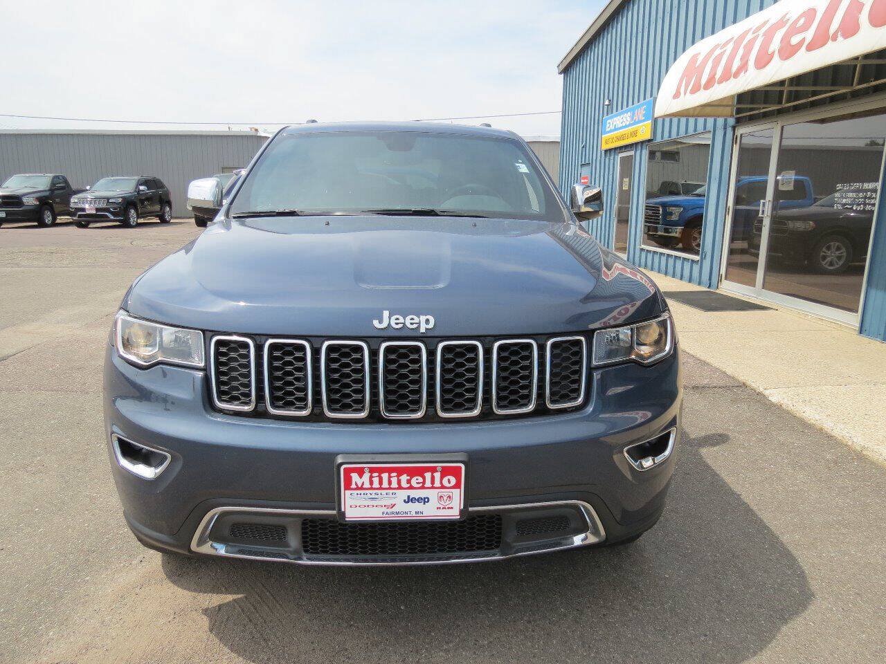Used 2020 Jeep Grand Cherokee Limited w/ Trailer Tow Group IV AWD/4WD image 3