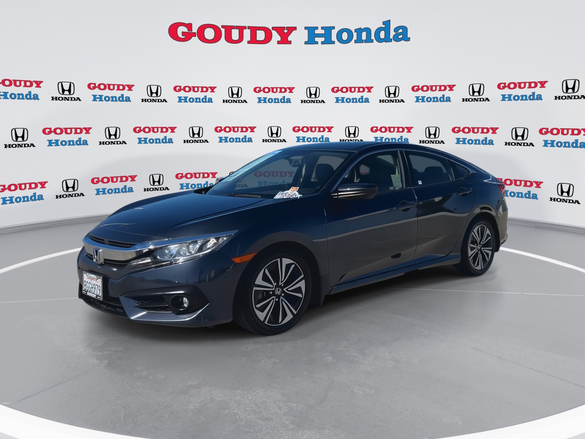 Certified 2018 Honda Civic EX-L image 4