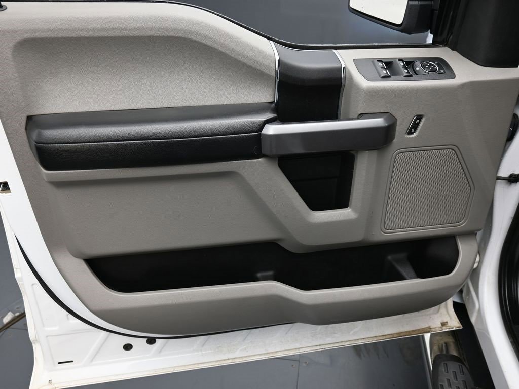 Used 2020 Ford F150 XLT w/ Trailer Tow Package image 9