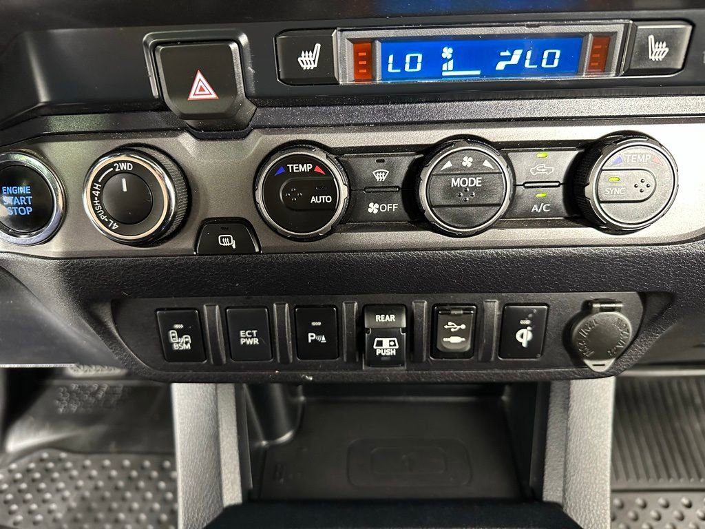 Used 2019 Toyota Tacoma TRD Off-Road image 8